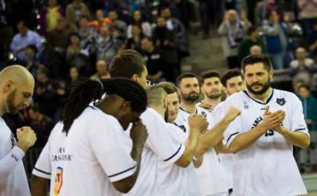 Száz pontot dobott a Kolozsvári U-BT 