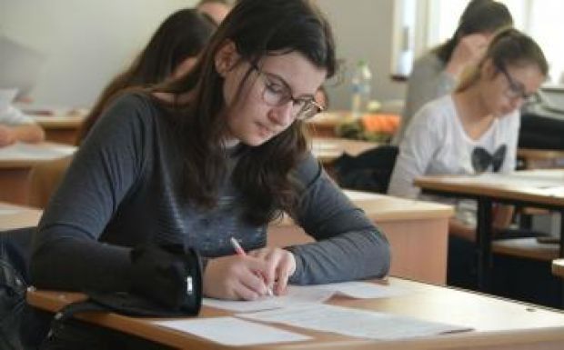 Csütörtökön kezdődik Besztercén a magyar nyelv és irodalom tantárgyverseny