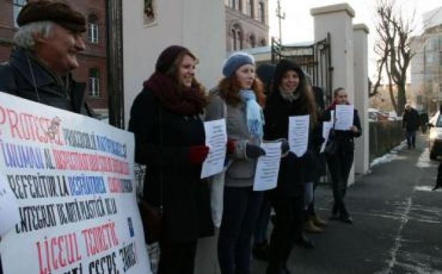 Győztek az apáczaisok, megrovásban részesül a Kolozs megyei tanfelügyelőség