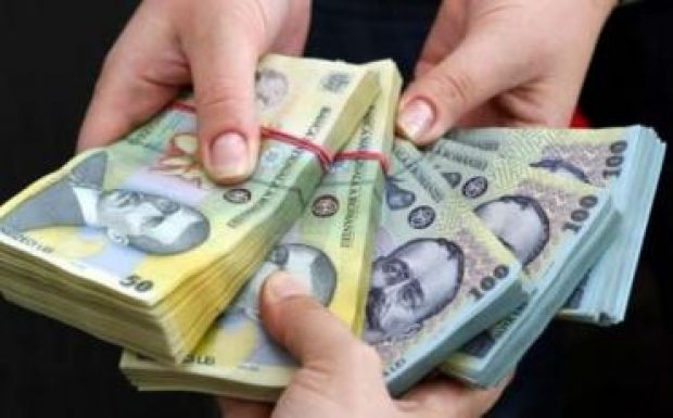 Sürgősségi eljárással vitatja meg a szenátus az egységes bértörvény tervezetét