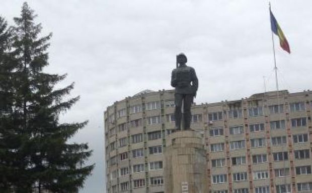 Felújítják „Bronz Béla” környezetét Sepsiszentgyörgyön