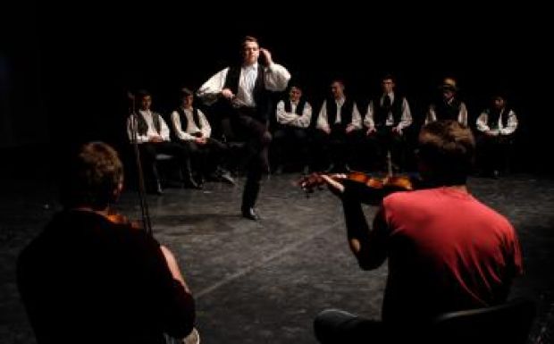 Székelyföldi legényes- és szólótánc-verseny Sepsiszentgyörgyön