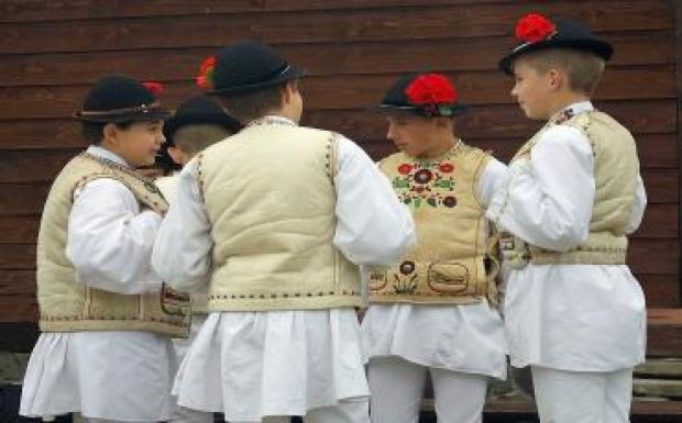 A gyimesi csángók intézményei 650 millió forintos támogatást kapnak 