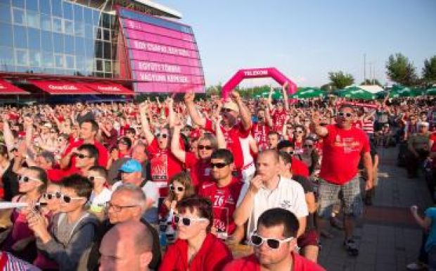 A kölni dómban imádkoztak a veszprémi szurkolók 