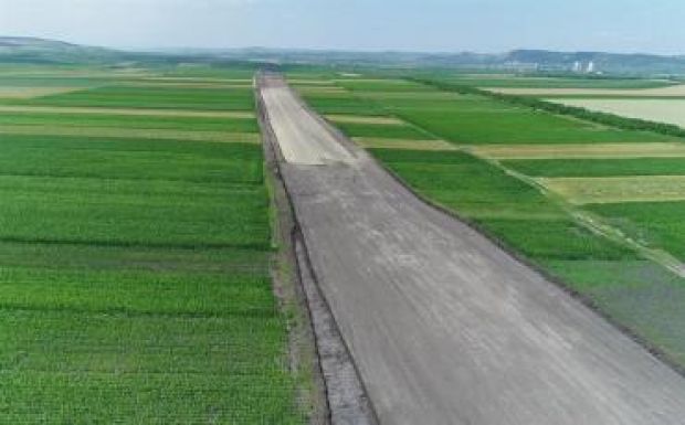 Szépen halad a munka az észak-erdélyi autópálya Aranyosgyéres-Marosvásárhely közötti szakaszán