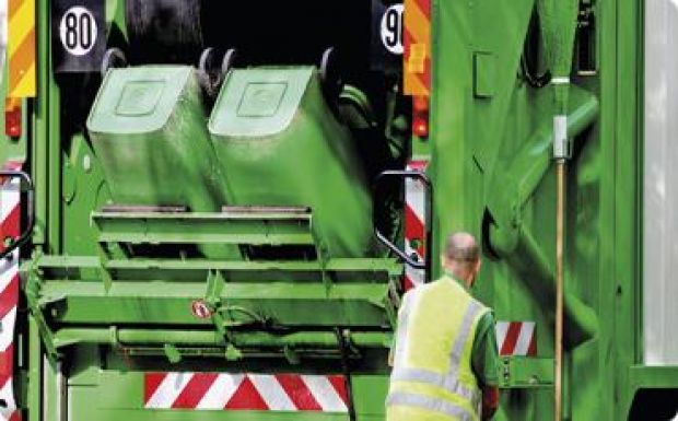 Eltörölték a büntetőilletéket, csökken a szemétszállítási díjszabás 