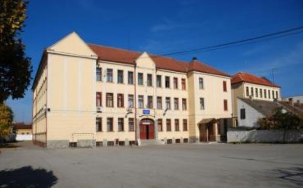 Az aradi magyar középiskola diákjai 71,21 százalékának sikerült az érettségije