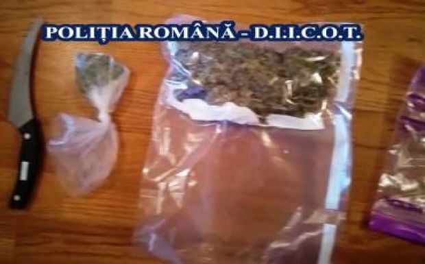 Menetrend szerinti buszjáratokkal viszik a drogokat Budapestről Hargita megyébe