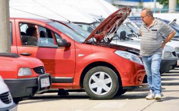 Ez mindenkit érint, aki az elmúlt tíz évben használt autót vett Romániában