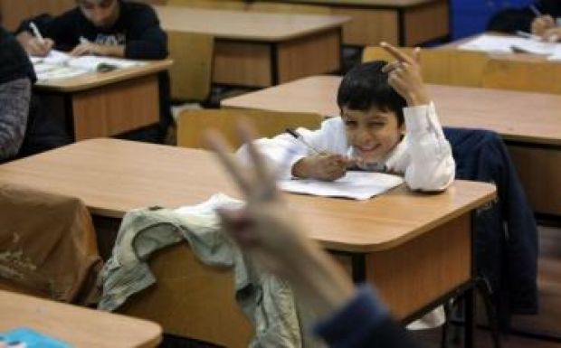 Két hónapig nem lesz tankönyvük az ötödikeseknek az új tanévben