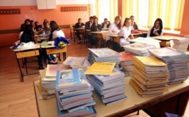 Szeptember 11-én közvitára bocsátják a tankönyvek törvényét