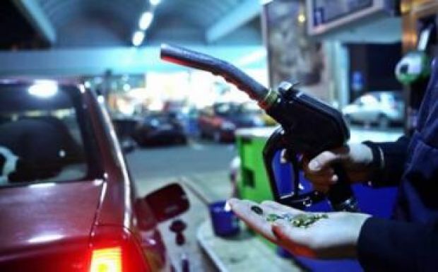Ennyivel drágul péntektől az üzemanyag Romániában