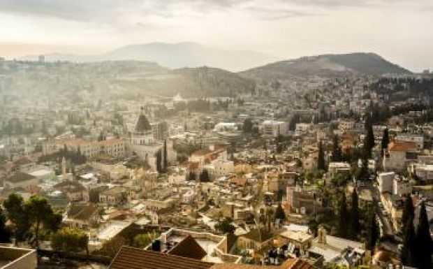 Drótkötélpályás felvonót építenek a zarándokúthoz Názáretnél