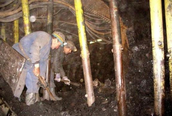 Bányaomlás történt Lupényban, három bányász eltűnt