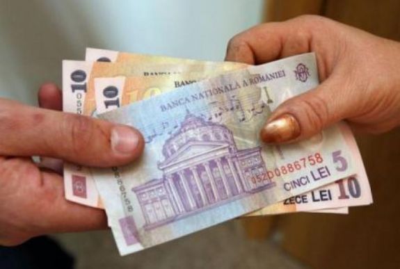 Sorra buknak a parlamentben a kormány rendeletei