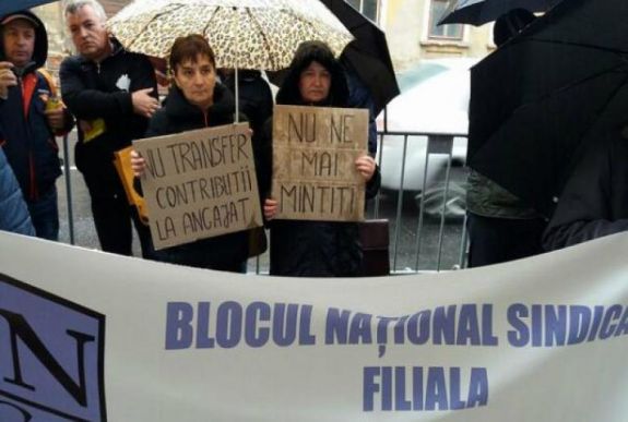 Országszerte tüntettek az Országos Szakszervezeti Tömb tagjai