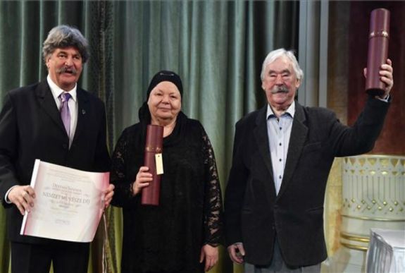 Süsü, a sárkány kitalálója is a Nemzet Művésze lett