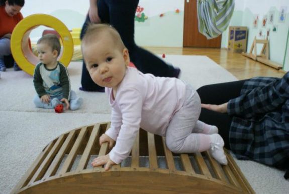 Országos rendszert javasol a három év alatti gyermekek fejlesztésére Csép Éva Andrea