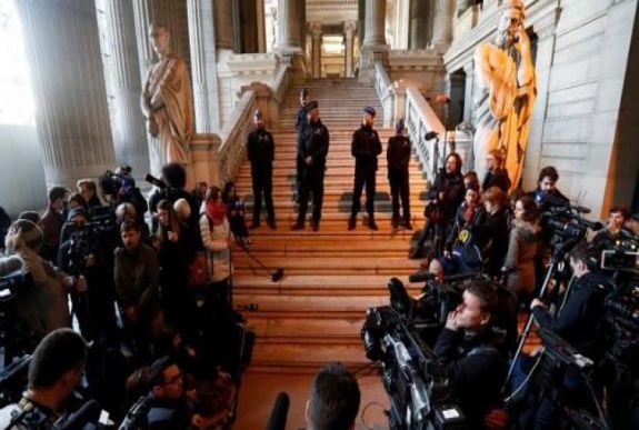 Óriási várakozás előzte meg a leváltott katalán elnök brüsszeli tárgyalását