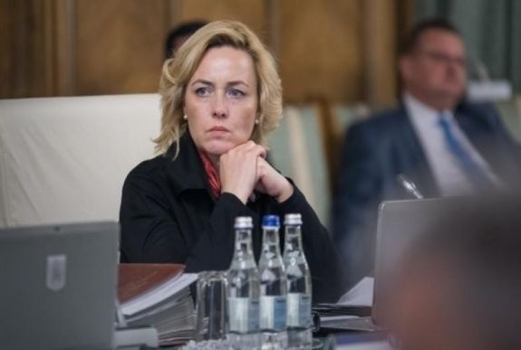 SRI: nem hallgatjuk le a belügyminisztert, az ég szerelmére!