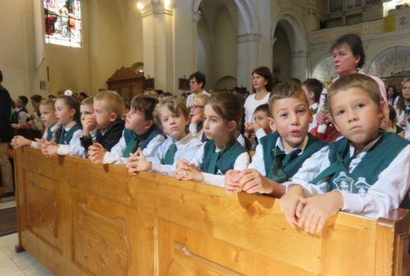 Johannishoz fordultak a marosvásárhelyi katolikus gimnázium diákjainak szülei