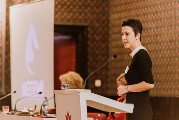 „Tele voltam félelemmel, de kíváncsisággal is” – Csép Éva Andrea a parlamentben töltött első évéről