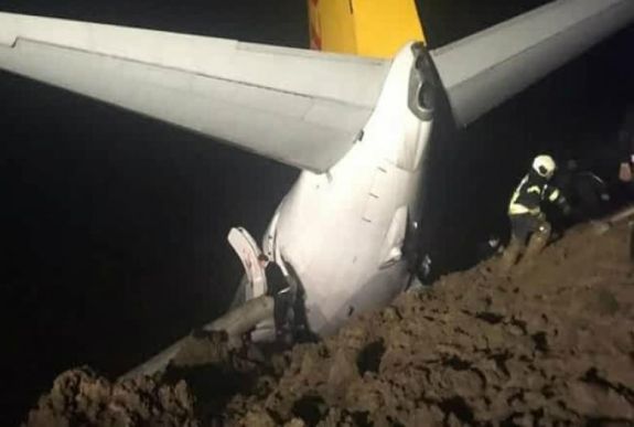 Elvesztette az irányítást a pilóta a 168 személyt szállító repülőgép felett