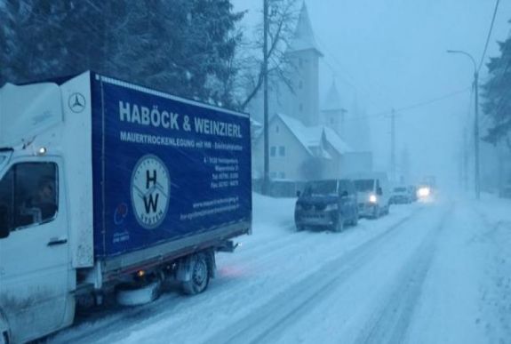 Öszesen 13 megyében okozott áramkiesést a havazás és hóvihar