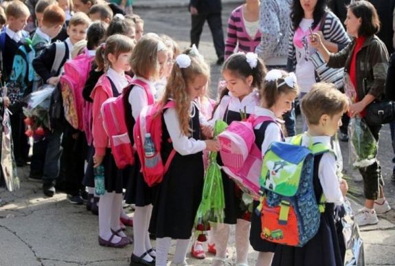 Ilyen még nem volt: idén a szülők mondják meg, mikor kezdődjön a tanév