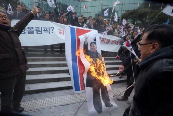 Észak-Korea elvárja, hogy Dél-Korea bocsánatot kérjen tőle