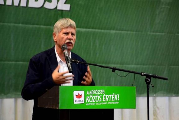 FRISSÍTVE - Meghalt Verestóy Attila szenátor