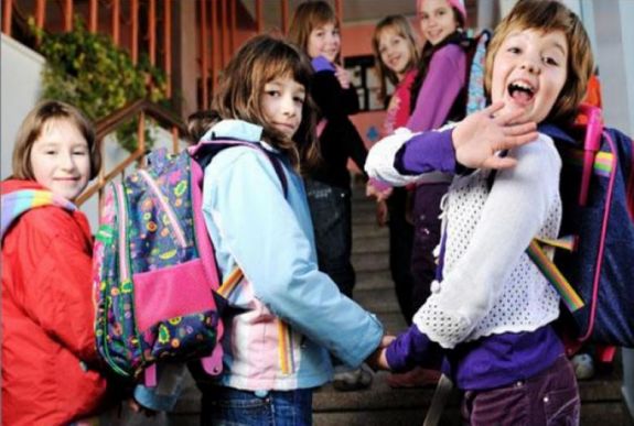 Hétfőtől vakációznak az óvodások és iskolások