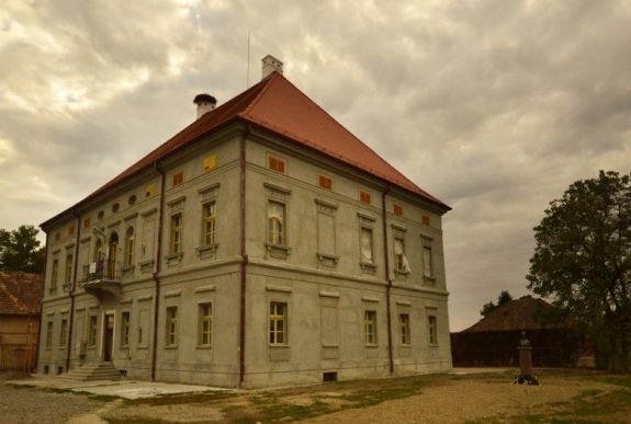 Megnyílhat a Rhédey-múzeum az erdőszentgyörgyi kastélyban