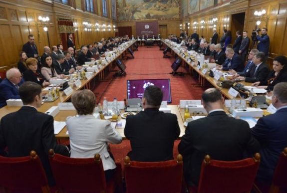 Kelemen Hunor a KMKF-en: az ellenzék hátráltatja a román-magyar párbeszédet