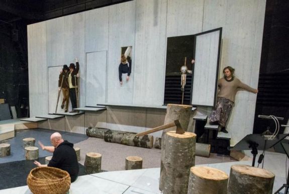 A Szent Anna-tó legendáját vitte színpadra Mezei Kinga Sepsiszentgyörgyön