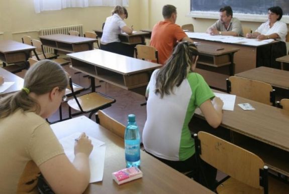 Figyelmezteti a tanárokat a minisztérium – a bojkott nem megoldás!