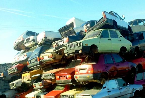 Roncsautóprogram: új feltételeket szab a minisztérium