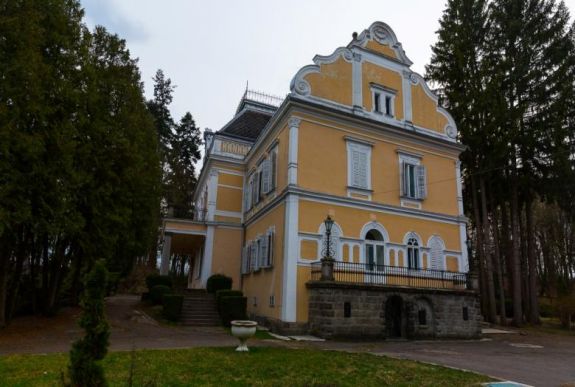 Hercehurca az árkosi Szentkereszty-kastély miatt