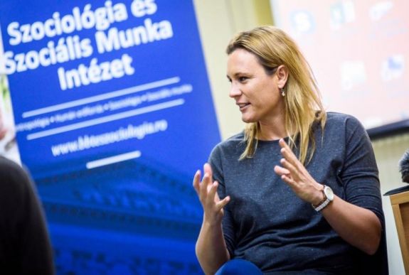 Hogyan lehetsz élsportoló, majd élsportolóból tudós? Kovács Ágnes árulta el Kolozsváron