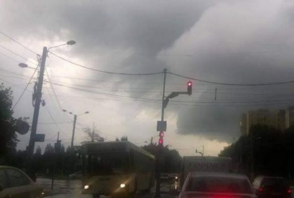 Viharossá változik az időjárás Erdély egy részében