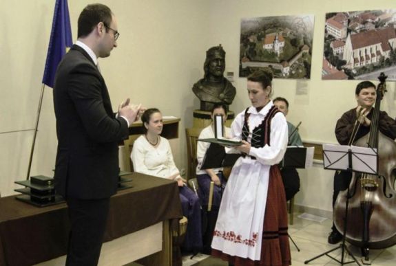 Tizenegy jeles erdélyi személyiség részesült magyar állami kitüntetésben