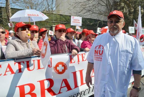 Ismét maszatol a kormány az orvosok és a tanárok fizetésemelésével?