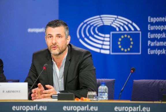 Egy belga EP-képviselő a Fidesz kizárását fogja kezdeményezni az Európai Néppártból