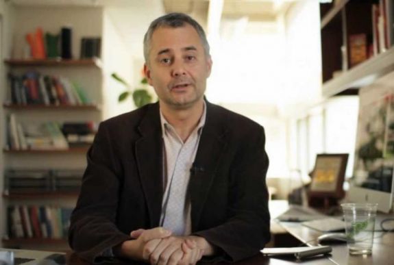 A világhírű csíkkarcfalvi tudós is felkerült a kormányközeli lap Soros-listájára