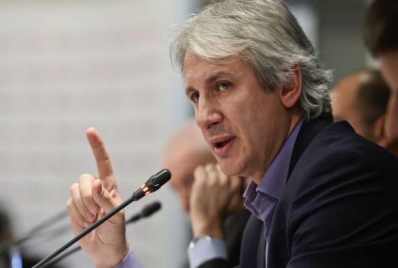 Rejtőzködve felügyeli az ANAF ellenőreit a pénzügyminiszter