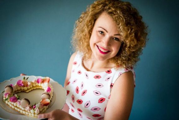 A székely lány, akit szeretnek a süti-istenek – Mihály Ágnessel beszélgettünk