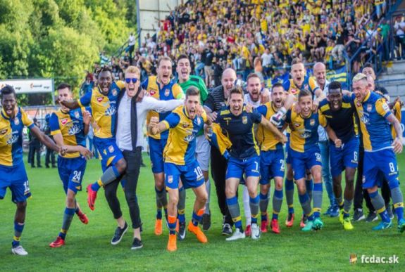 Beérett a befektetés Dunaszerdahelyen: bronzérmes a „magyar” DAC