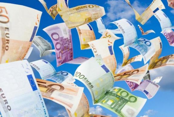 EB: a vizsgált tagállamok egyike sem felel meg az euróövezeti csatlakozás feltételeinek