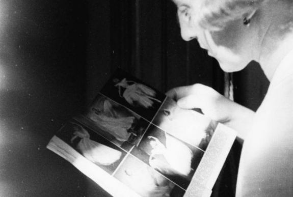 Hogyan fotóztak nőket és hogyan fotóztak a nők a 20. század elején Erdélyben?