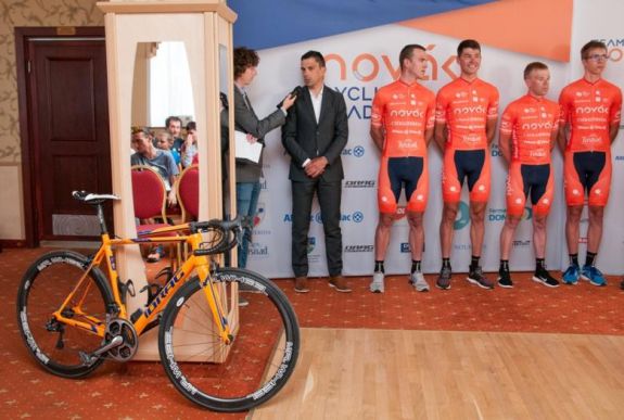 Bemutatták a Team Novákot Csíkszeredában